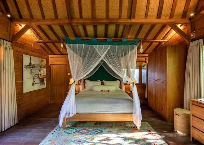 Ananda Bali * Pemuteran