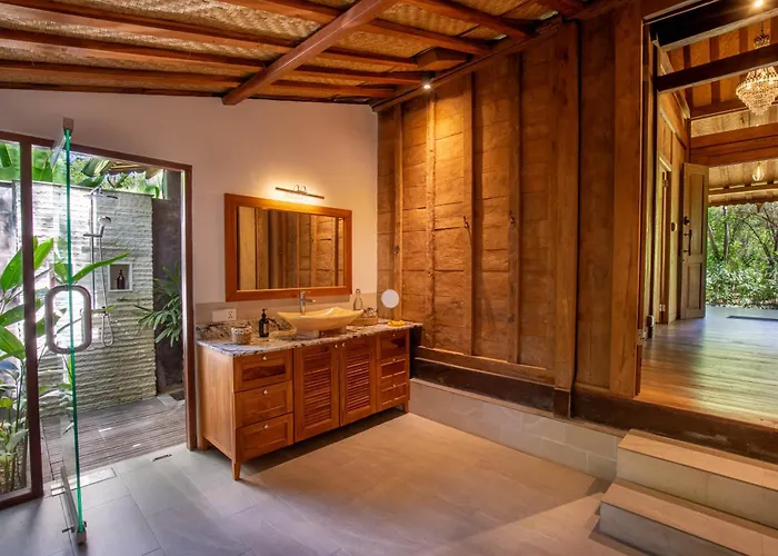 Ananda Bali *